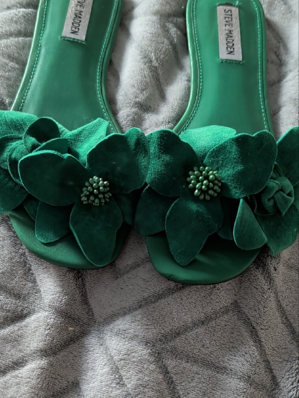 Steve Madden Emerald Green Floral Slide Flats - Picture 4 of 4